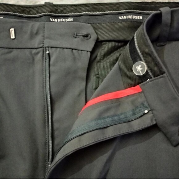 NWT Van Heusen Flex Dress Pants Straight Leg Dark Grey Size 44X34 - Picture 4 of 7